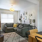 Pass The Keys Cosy 2Br Home Ormeau Road Lots Of Amenities